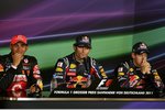 Foto zur News: Lewis Hamilton (McLaren), Mark Webber (Red Bull) und  Sebastian Vettel (Red Bull)