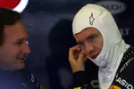 Foto zur News: Christian Horner (Teamchef) und Sebastian Vettel (Red Bull)