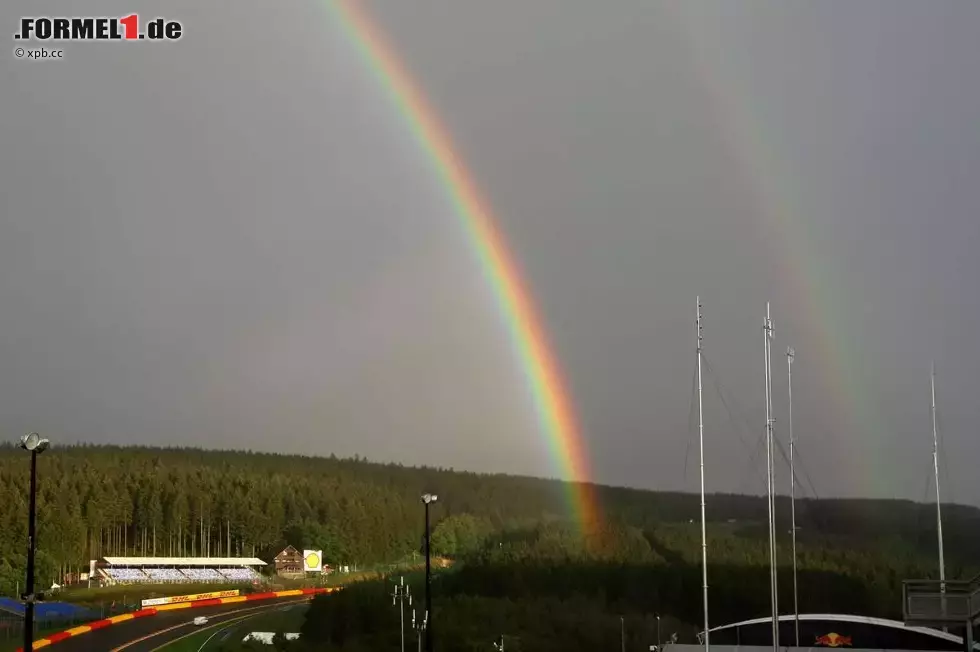 Foto zur News: Regenbogen am Abend in Spa