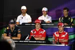 Foto zur News: Obere Reihe: itantonio Liuzzi (HRT), Kamui Kobayashi (Sauber) und Jarno Trulli (Lotus); untere Reihe: Mark Webber (Red Bull), Fernando Alonso (Ferrari) und Felipe Massa (Ferrari)