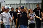 Foto zur News: Nico Rosberg (Mercedes) Sebastian Vettel (Red Bull)