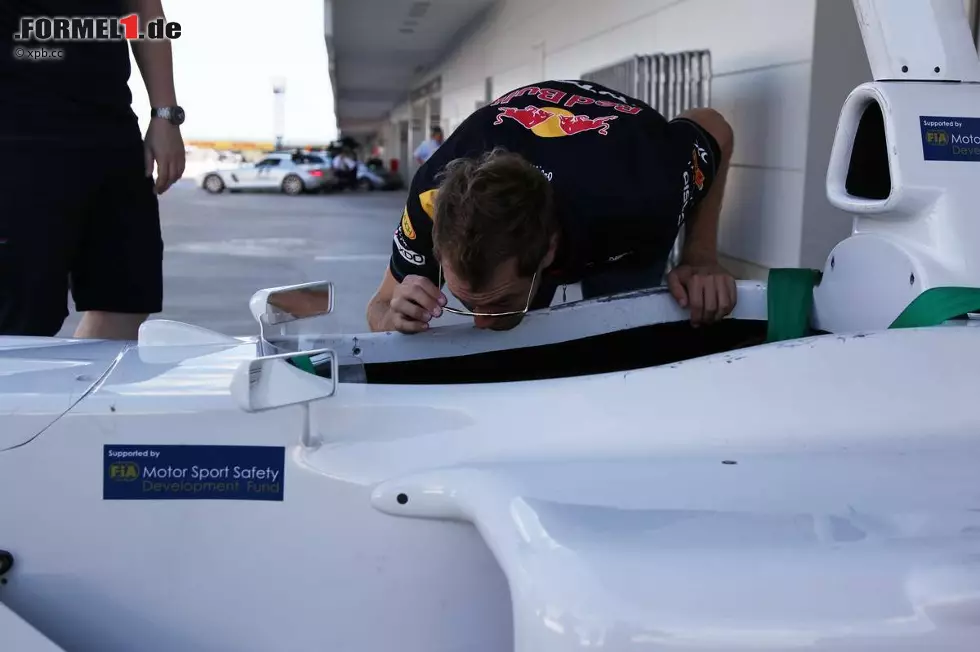 Foto zur News: Sebastian Vettel (Red Bull)