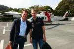 Foto zur News: Christian Horner (Teamchef) und Sebastian Vettel (Red Bull)