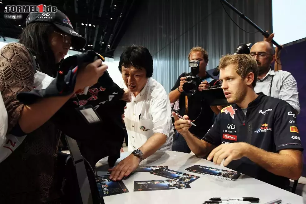 Foto zur News: Sebastian Vettel (Red Bull)