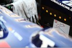Foto zur News: Smilies im Cockpit von Sebastian Vettel (Red Bull)