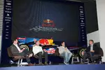 Foto zur News: Christian Horner (Teamchef), Adrian Newey (Technischer Direktor), Sebastian Vettel und David Coulthard