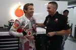 Foto zur News: Jenson Button (McLaren) und Martin Whitmarsh (Teamchef)