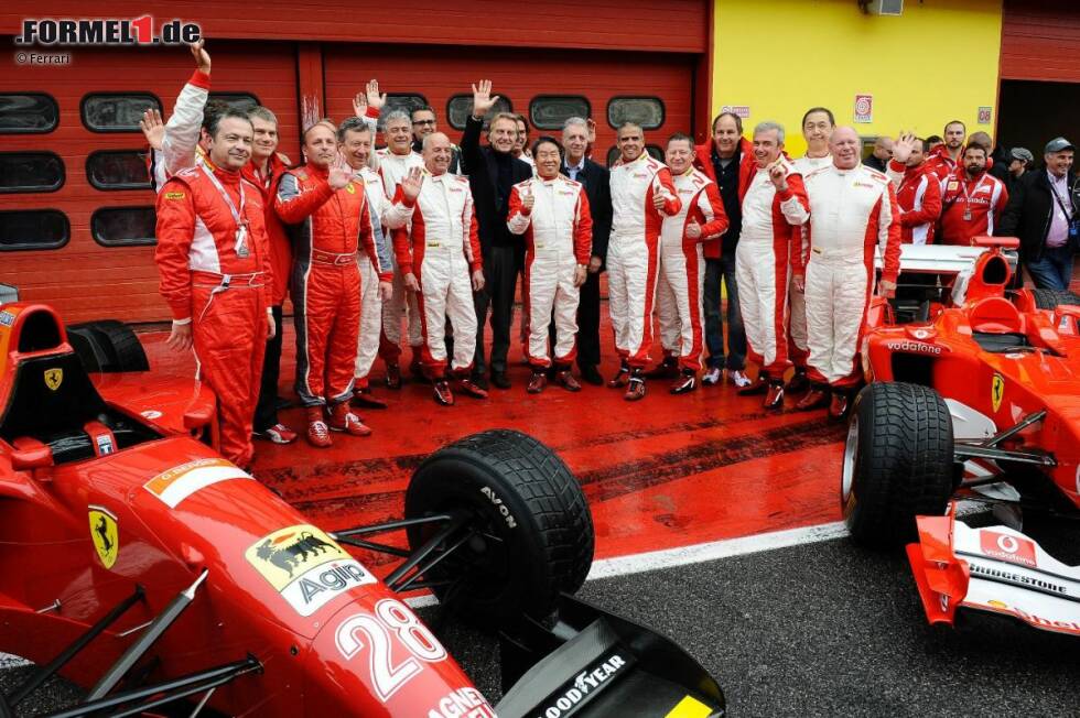 Foto zur News: Gerhard Berger mit den F1 Clienti