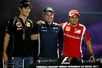 Foto zur News: Bruno Senna (Renault), Rubens Barrichello (Williams) und Felipe Massa (Ferrari)