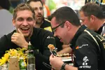 Foto zur News: Witali Petrow (Renault) Eric Boullier