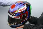 Foto zur News: Kamui Kobayashi (Sauber) mit Linkin-Park-Helm