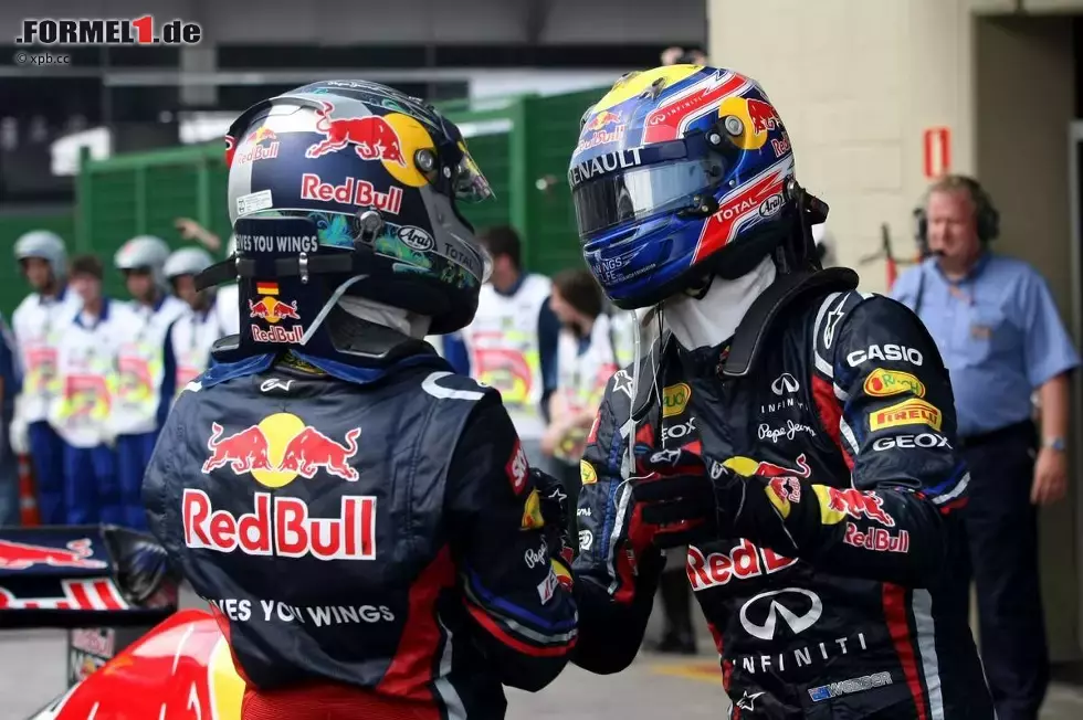 Foto zur News: Sebastian Vettel (Red Bull) und Mark Webber (Red Bull)