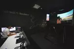 Foto zur News: Red-Bull-Fabrik in Milton Keynes (Simulator)