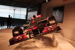 Foto zur News: Der neue McLaren-Mercedes MP4-27