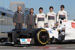 Foto zur News: Peter Sauber (Teamchef), Monisha Kaltenborn (Geschäftsführerin) sowie die Fahrer Kamui Kobayashi, Sergio Perez und Esteban Gutierrez