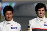 Foto zur News: Kamui Kobayashi und Sergio Perez (Sauber)