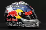 Foto zur News: Helm von Sebastian Vettel (Red Bull)