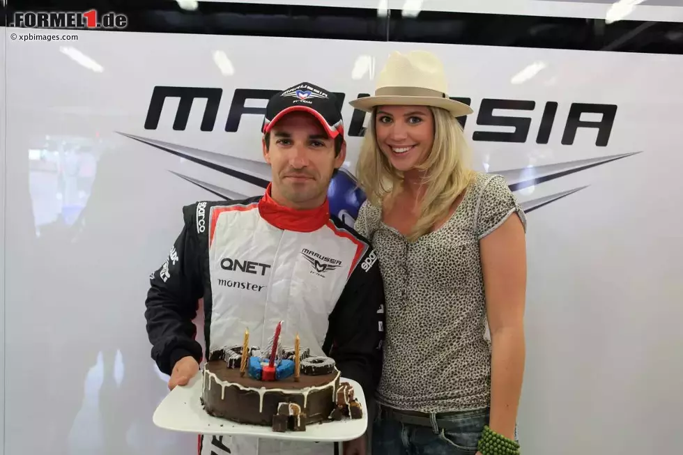 Foto zur News: Timo Glock (Marussia) feiert seinen Geburtstag beim Saisonauftakt; hier mit Freundin Isabell Reis