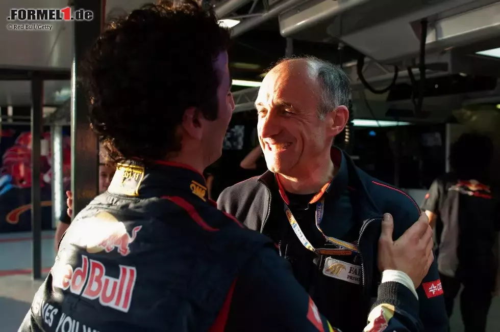 Foto zur News: Lob vom Teamchef Franz Tost: Daniel Ricciardo (Toro Rosso) holte sich in Melbourne im ersten Rennen für Toro Rosso seine ersten WM-Zähler.