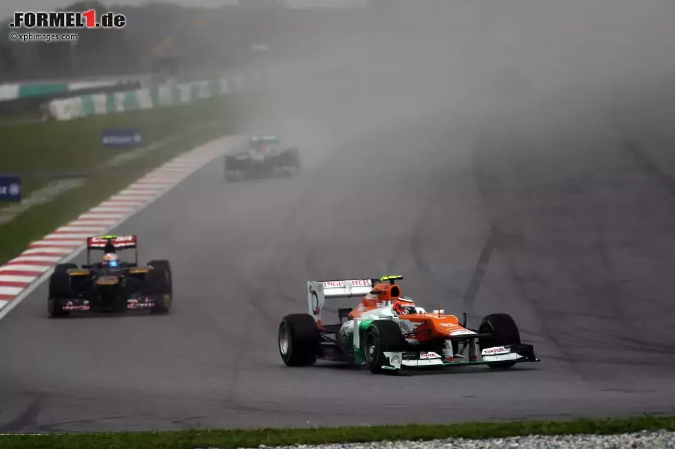 Foto zur News: Nico Hülkenberg (Force India) vor Jean-Eric Vergne (Toro Rosso)