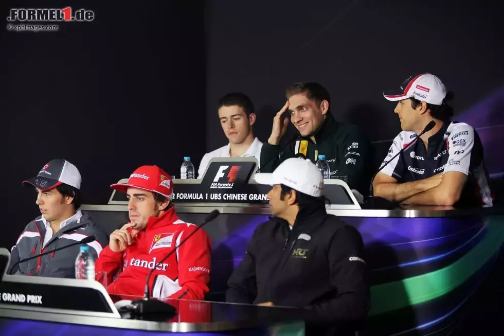 Foto zur News: Obere Reihe: Paul di Resta (Force India), Witali Petrow (Caterham) und Bruno Senna (Williams); untere Reihe: Sergio Perez (Sauber), Fernando Alonso (Ferrari) und Narain Karthikeyan (HRT)