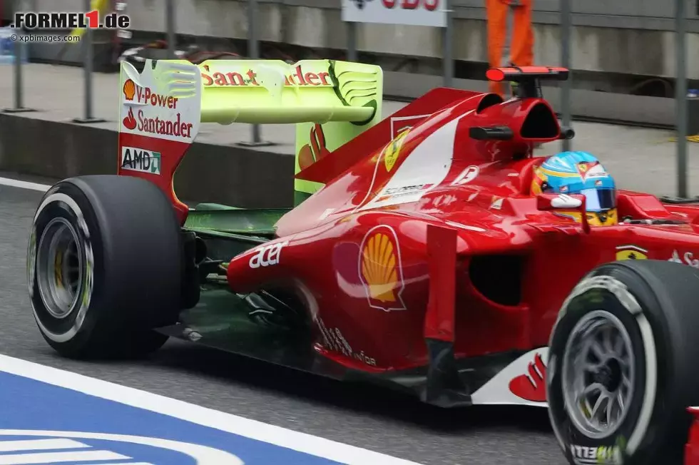 Foto zur News: Fernando Alonso (Ferrari) testet mit FloViz-Farbe