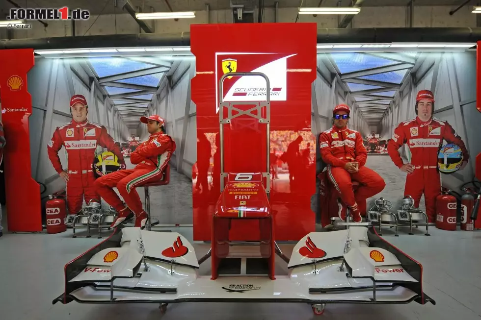 Foto zur News: Felipe Massa und Fernando Alonso (Ferrari)