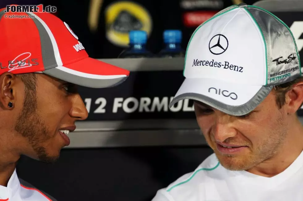 Foto zur News: Lewis Hamilton (McLaren) und Nico Rosberg (Mercedes)