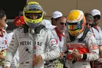 Foto zur News: Nico Rosberg (Mercedes) und Lewis Hamilton (McLaren)