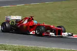 Foto zur News: Wie stark ist Fernando Alonso (Ferrari)? Am Vormittag fuhr der Lokalmatador zur Bestzeit, am Nachmittag dann nur auf Position 14