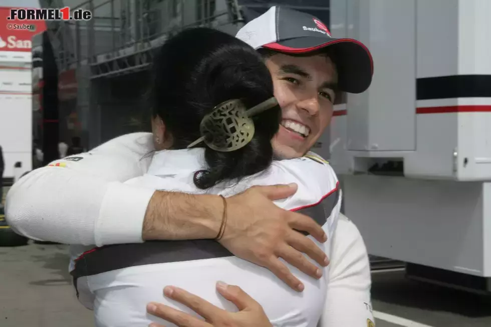 Foto zur News: Sergio Perez und Monisha Kaltenborn (Sauber)