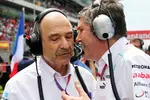 Foto zur News: Peter Sauber (Teamchef) und Nick Fry (Geschäftsführer, Mercedes GP)