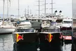 Foto zur News: Red Bull hat nun auch schon eigene Boote im Hafen von Monaco