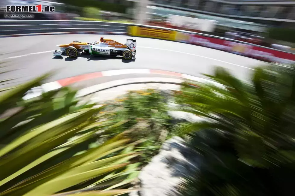 Foto zur News: Paul di Resta (Force India) schlängelt sich durch die Straßen von Monte Carlo