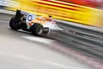 Foto zur News: Paul di Resta (Force India) in den Straßenschluchten von Monte Carlo.