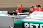 Foto zur News: Michael Schumacher (Mercedes) zufrieden: Im Qualifying schlug der &quot;Oldie&quot; im Feld alle.