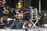 Foto zur News: Arbeiten am Wagen von Sebastian Vettel (Red Bull)