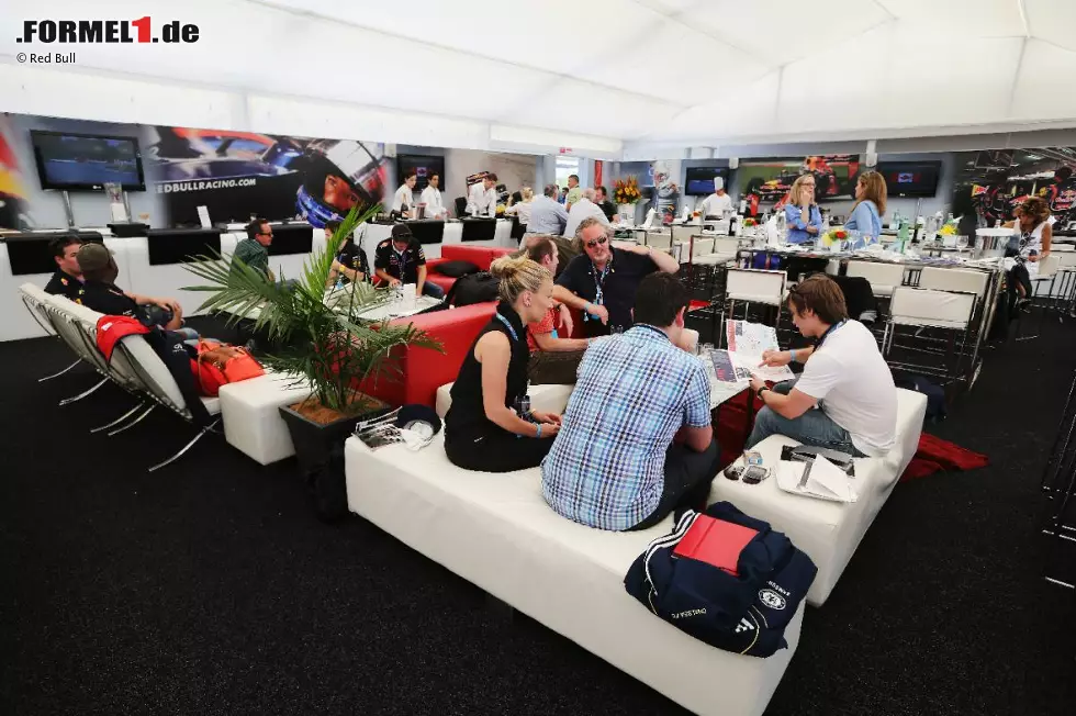 Foto zur News: Paddock-Club von Red Bull