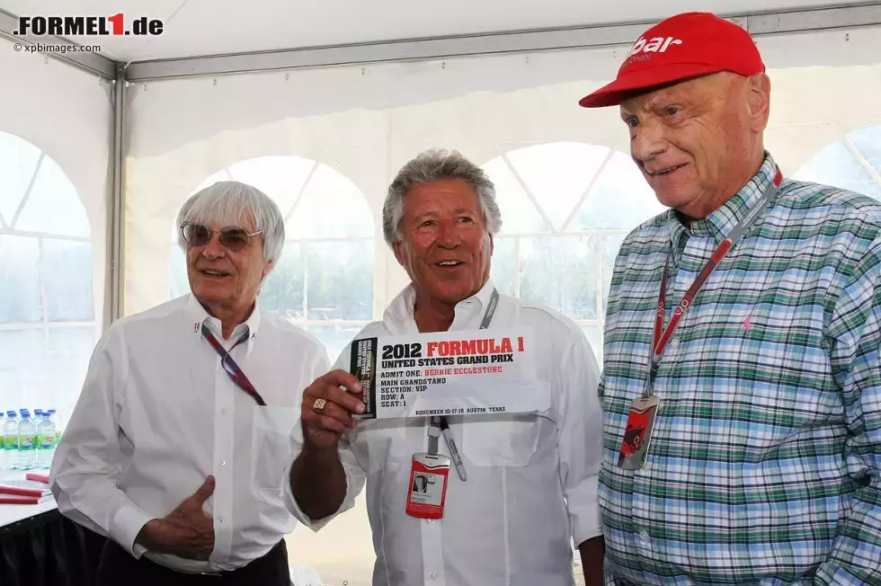 Foto zur News: Bernie Ecclestone, Mario Andretti und Niki Lauda