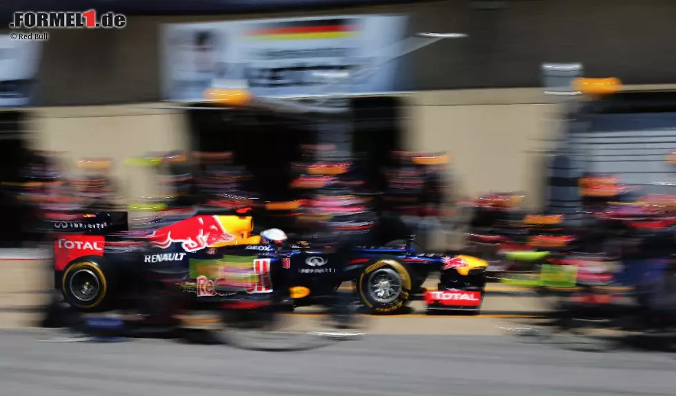 Foto zur News: Sebastian Vettel (Red Bull)