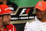 Foto zur News: Fernando Alonso (Ferrari) und Lewis Hamilton (McLaren)