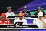 Foto zur News: Donnerstags-Pressekonferenz mit Fernando Alonso (Ferrari), Kamui Kobayashi (Sauber), Lewis Hamilton (McLaren), Daniel Ricciardo (Toro Rosso), Heikki Kovalainen (Caterham) und Pedro de la Rosa (HRT)