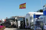 Foto zur News: Paddock in Valencia