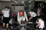 Foto zur News: Michael Schumacher (Mercedes) steht im Mittelpunkt in Valencia, da man ihn bei Pirelli in eine Favoritenrolle drängte.