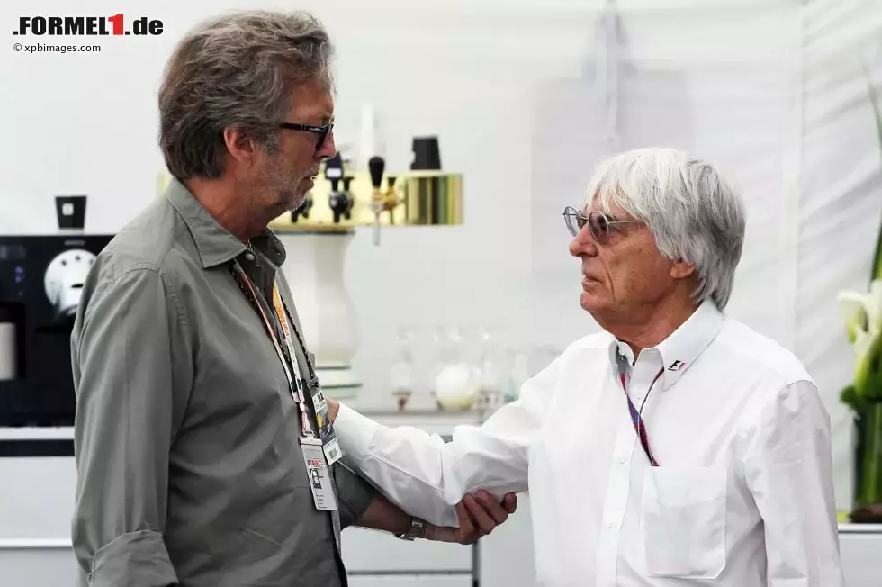 Foto zur News: Eric Claption und Bernie Ecclestone (Formel-1-Chef).