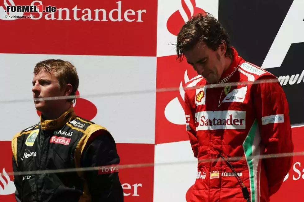 Foto zur News: Fernando Alonso (Ferrari) und Kimi Räikkönen (Lotus)