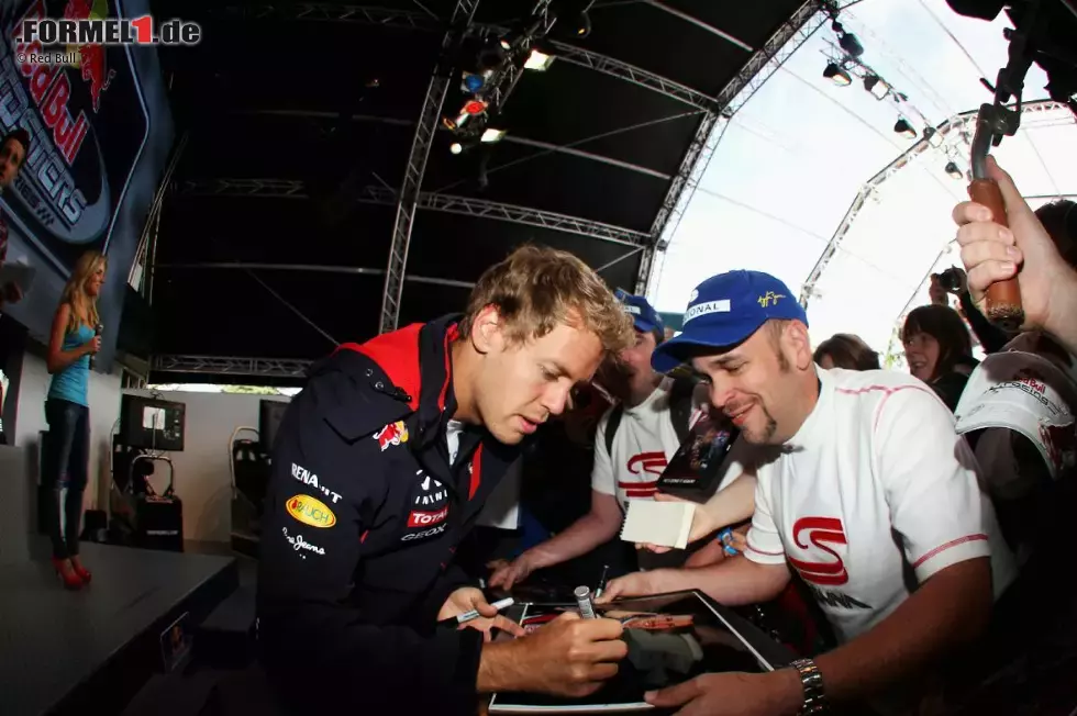 Foto zur News: Sebastian Vettel (Red Bull)