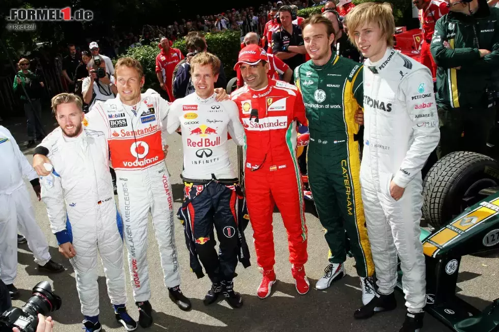 Foto zur News: Nick Heidfeld, Jenson Button (McLaren), Sebastian Vettel (Red Bull), Marc Gene (Ferrari), Giedo van der Garde (Caterham) und Brendon Hartley