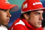 Foto zur News: Lewis Hamilton (McLaren) und Fernando Alonso (Ferrari)