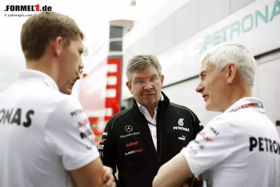 Foto zur News: Ross Brawn (Mercedes-Teamchef) und Geoff Willis